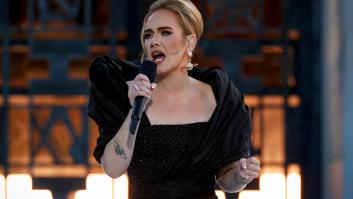 Así es Adele sin maquillar y sin su famoso 'eyeliner'