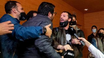 Empujones y gritos de "golpistas" y "asesino" en un acto en la Complutense con Leopoldo López y Yunior García