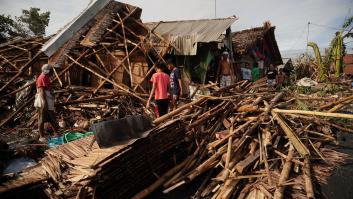 Más de 375 muertos y 50 desaparecidos ya tras el paso del tifón Rai por Filipinas