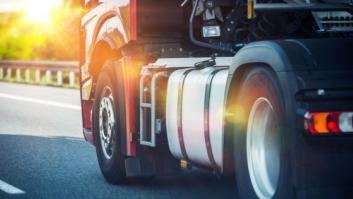 Empotra su camión contra una fábrica porque no le dejaban pasar con chanclas