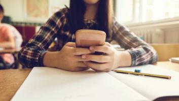 Detenida una madre por castigar a su hija de 15 años sin móvil