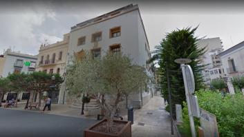 El regalo del amigo invisible de un concejal a una socia de gobierno: una cabeza y ojos de cordero