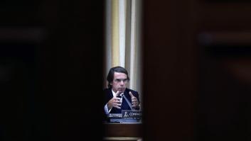 En imágenes: así ha sido la comparecencia de Aznar en el Congreso