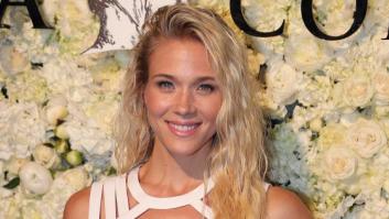 Patricia Montero muestra sus "curvas de la felicidad" de embarazada con una foto en 'topless'