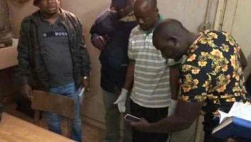 El gobernador de Nairobi encuentra 12 cadáveres de bebés en cajas durante una visita sorpresa a un hospital