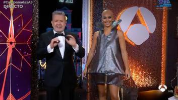 Los mejores tuits y montajes con el vestido de Cristina Pedroche y su cabeza rapada