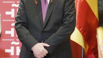 El demoledor tuit de Luis García Montero tras las "mezquinas" declaraciones de Almeida