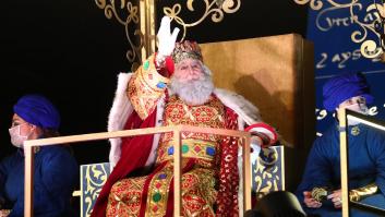 Estrellas, lluvia e ilusión: la cabalgata de Reyes vuelve a las calles de Madrid