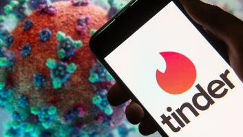La Generalitat se mete a Tinder para ofrecer citas... de vacunación