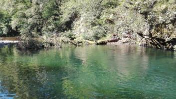 Mueren dos personas al caer a un río de Cantabria cuando hacían fotos en la orilla