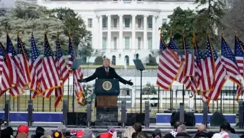 Biden culpa a Trump "y su ego herido" de incitar el asalto al Capitolio con una "red de mentiras"