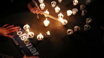 El candidato ultraderechista Jair Bolsonaro, apuñalado en un mitin en Brasil