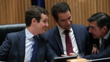 Santamaría planta a Casado en la primera reunión del PP en el Congreso