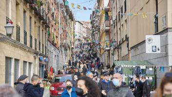 Sánchez anuncia medidas para regular el precio de los test y la compra de 344.000 dosis del antiviral de Pfizer