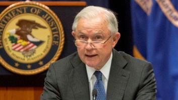 Trump sigue aumentando su presión contra el Fiscal General Jeff Sessions