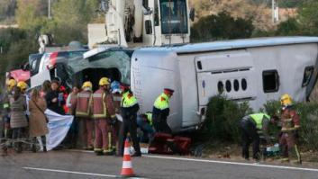 Al menos 13 muertos al chocar un autocar y un coche en Tarragona