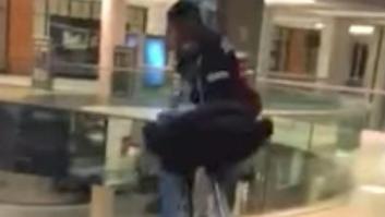 La broma de tres jóvenes en un centro comercial acabó muy mal