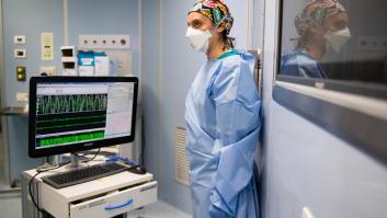 Sufrir un covid grave puede generar daños cerebrales equivalentes al alzhéimer