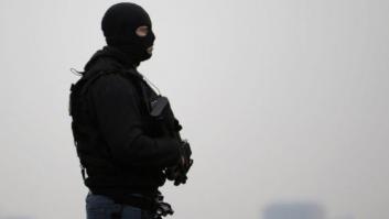 La Policía busca a un segundo terrorista por la explosión en el metro