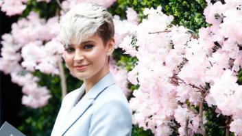 Desnuda en la bañera: la foto más sensual e intelectual de Laura Escanes