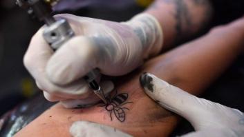 ¿Por qué tras el atentado los vecinos de Manchester se están tatuando abejas?
