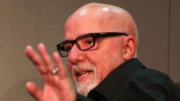 El enfado de Paulo Coelho durante una entrevista con 'XLSemanal'