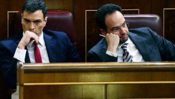 Pedro Sánchez pide a Hernando que siga en la dirección del grupo hasta el congreso