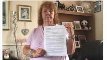 Una turista británica denuncia a su agencia porque había "demasiados españoles" en sus vacaciones en Benidorm