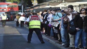 La Policía británica reabre la estación de Victoria en Londres tras cerrarla por un paquete sospechoso