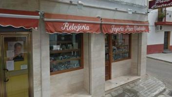 Hallan muerto y amordazado a un joyero en su tienda de Carmona