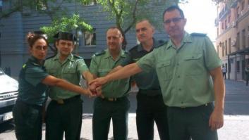 Sanción de un mes de empleo y sueldo a una guardia que pidió chaleco femenino