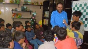 Una ONG española imparte clases de ajedrez a refugiados sirios en Jordania