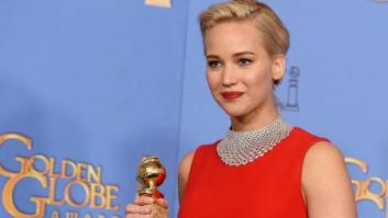 Jennifer Lawrence se puso este vestido en los Globos de Oro porque tenía la regla