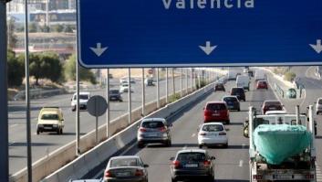 La dura sanción que quiere introducir la DGT si usas el móvil mientras conduces