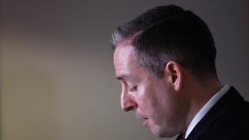 Dimite Paul Givan, ministro principal de Irlanda del Norte, por el protocolo del Brexit