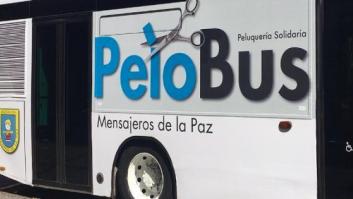 El 'Pelobús': la peluquería móvil solidaria de Mensajeros de la Paz
