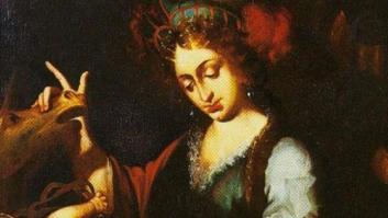 El concejal de cultura de Lorca, criticado por exponer a plena luz del día unos cuadros del XVIII