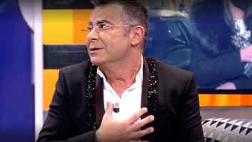 Jorge Javier Vázquez se lanza al patio de butacas por la caída de un bastidor: "Me he dado una hostia..."
