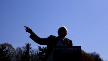 Sanders se da un baño de masas en Nueva York, mientras Clinton busca el voto latino