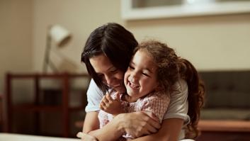 Los abrazos dan vida al cerebro