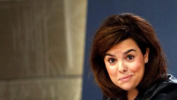 Seis de cada diez votantes del PP prefieren a Santamaría en vez de a Casado, según 'El Mundo'