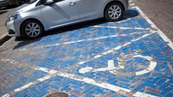 Un tuitero indigna en redes con la consecuencia de algo que todos hacemos alguna vez al aparcar