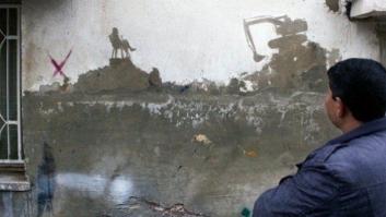 El artista urbano Pejac visita un campo de refugiados en Jordania (FOTOS)