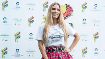 El novio de India Martínez le trolea el primer vídeo en la playa