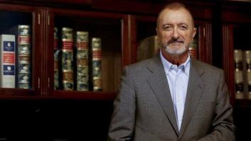 Una petición contra una página de maltrato perruno se reactiva por el impulso de Arturo Pérez-Reverte