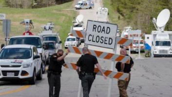 Al menos 12 muertos, entre ellos cinco niños, en tres tiroteos en EEUU