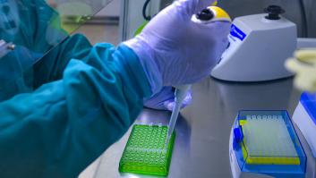 La dura vuelta a España de una científica que indigna a Twitter: "No facilitan el camino"