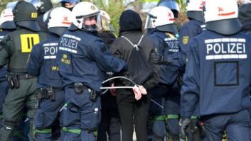Detenidos 400 manifestantes antifascistas durante el congreso de AfD en Stuttgart