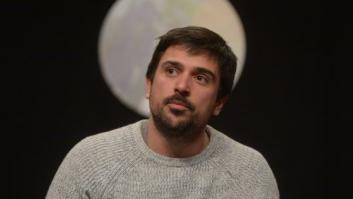 Ramón Espinar borra la foto de una mariscada tras las críticas en Twitter