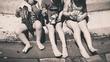 A mi hijo, el del bañador de estampado de leopardo